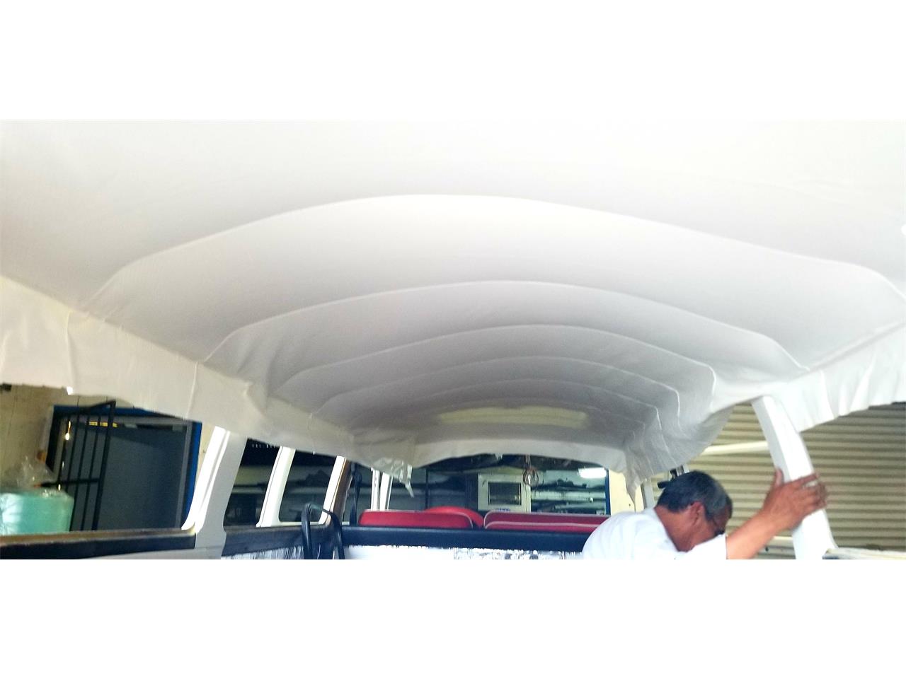 Volkswagen-Transporter-1971-Red-White-18