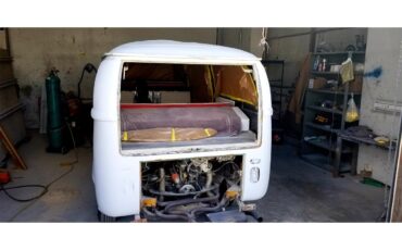 Volkswagen-Transporter-1971-Red-White-28