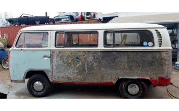Volkswagen-Transporter-1971-Red-White-4