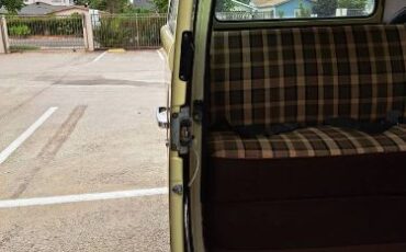 Volkswagen-Transporter-1978-13