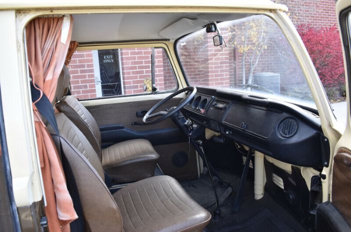 Volkswagen-Transporter-1978-Brown-Brown-1