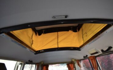 Volkswagen-Transporter-1978-Brown-Brown-8