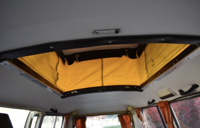 Volkswagen-Transporter-1978-Brown-Brown-8