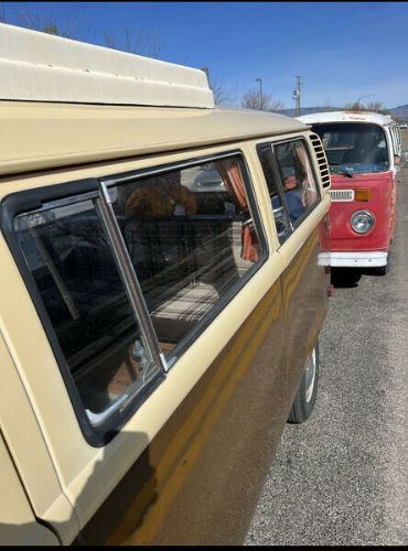Volkswagen-Transporter-1978-Brown-Brown-9