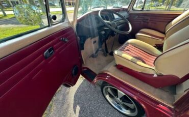 Volkswagen-Transporter-1979-Burgundy-Tan-10