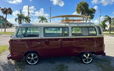 Volkswagen-Transporter-1979-Burgundy-Tan-2
