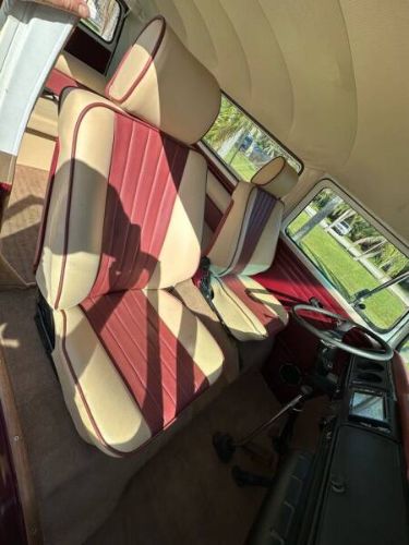 Volkswagen-Transporter-1979-Burgundy-Tan-3