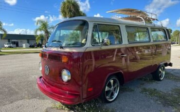 Volkswagen-Transporter-1979-Burgundy-Tan-30