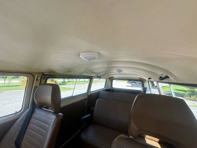 Volkswagen-Transporter-1979-Orange-1