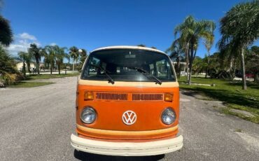 Volkswagen-Transporter-1979-Orange-11