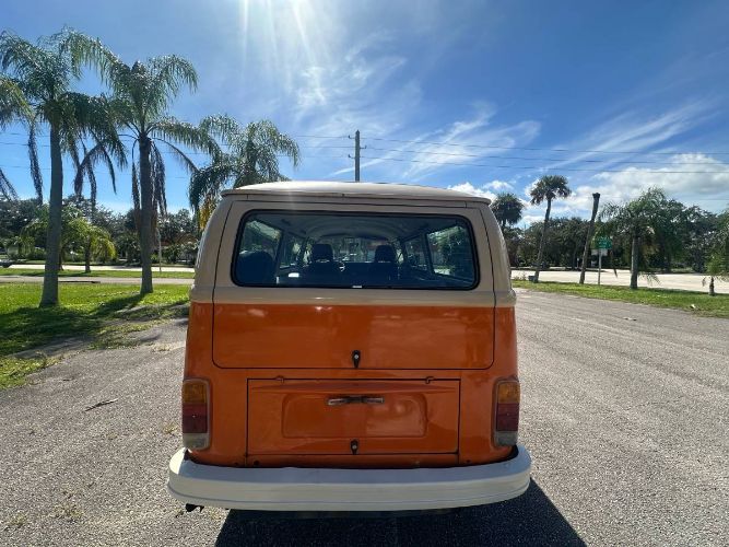 Volkswagen-Transporter-1979-Orange-7