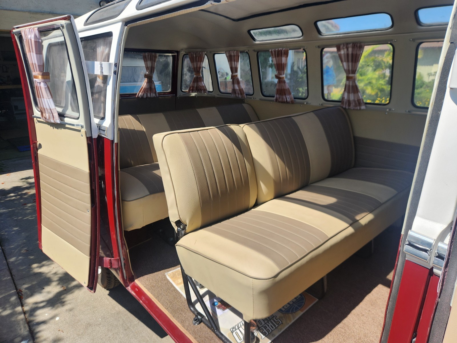 Volkswagen-Type-2-1965-8
