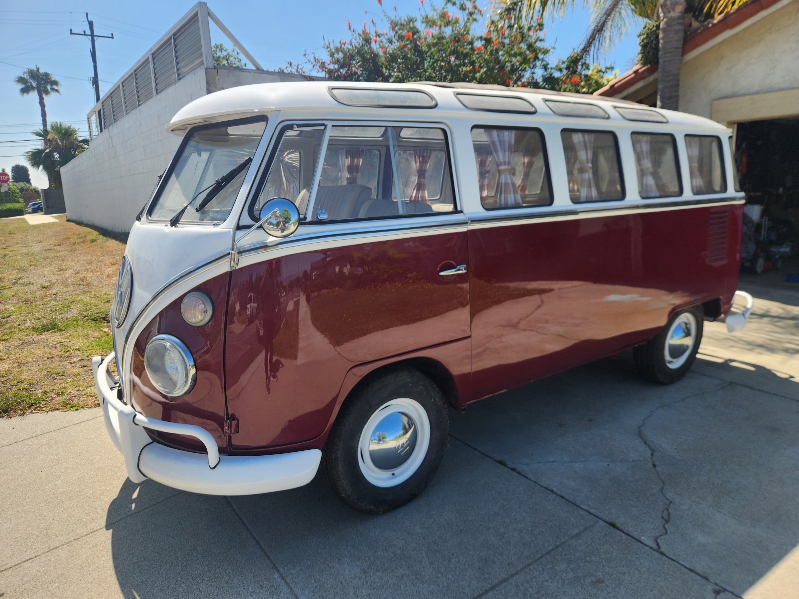 Volkswagen-Type-2-1965