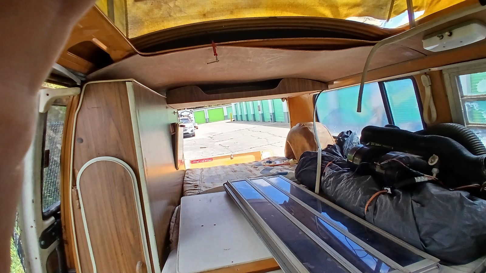 Volkswagen-Type-2-1972-15