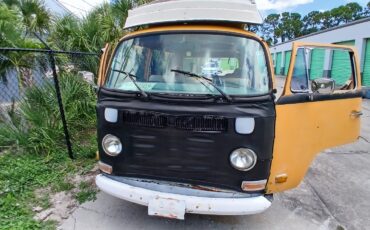 Volkswagen-Type-2-1972-5