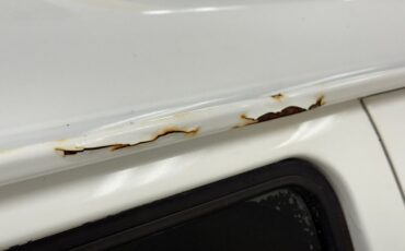 Volkswagen-Type-2-1976-Cream-Saddle-26