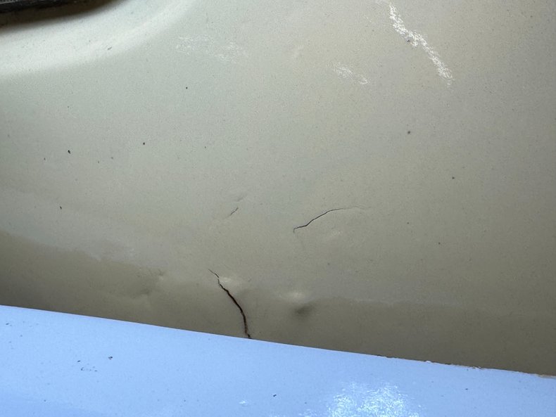 Volkswagen-Type-2-1976-Cream-Saddle-31