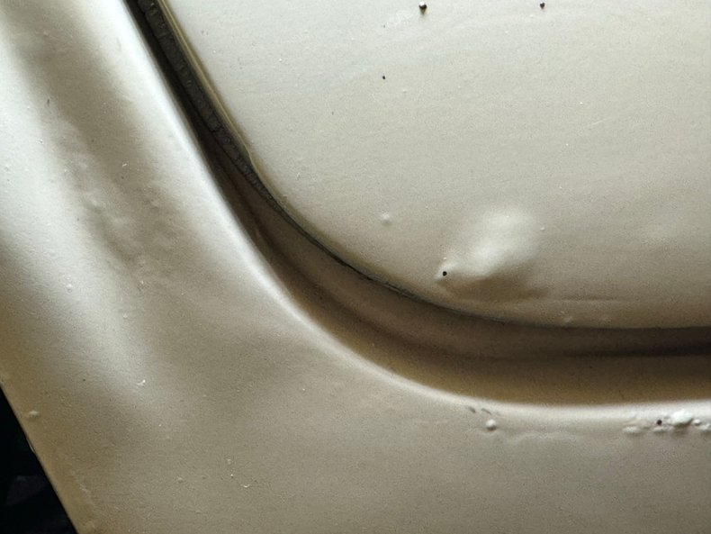 Volkswagen-Type-2-1976-Cream-Saddle-38