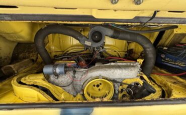 Volkswagen-Type-2-1976-Cream-Saddle-4