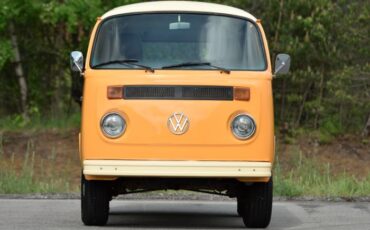 Volkswagen-Van-1977-Orange-14