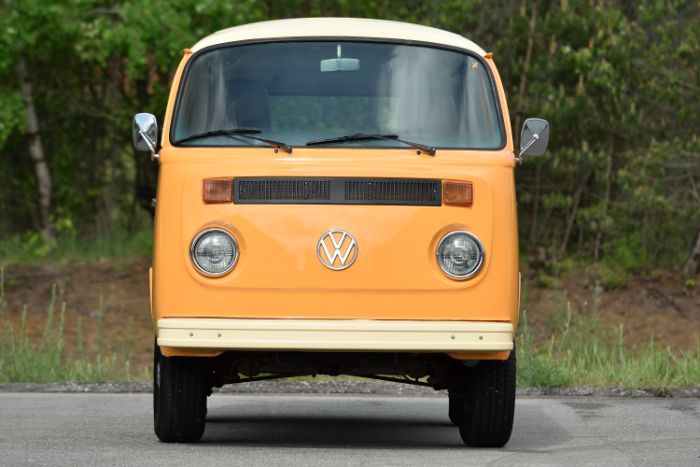 Volkswagen-Van-1977-Orange-14