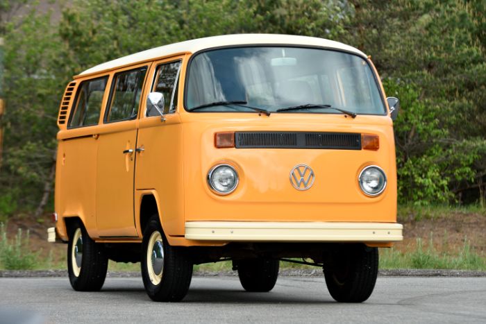 Volkswagen-Van-1977-Orange-24