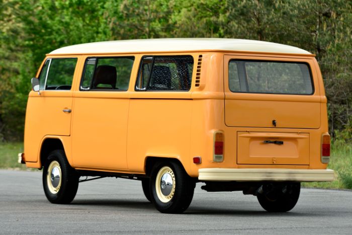 Volkswagen-Van-1977-Orange-8