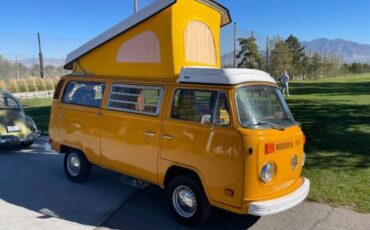 Volkswagen-Vanagon-1977-YellowPastel-White