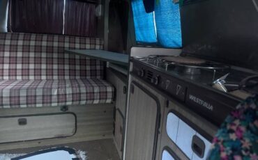 Volkswagen-Vanagon-1980-Brown-13