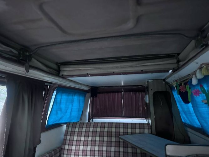 Volkswagen-Vanagon-1980-Brown-14
