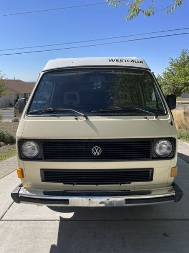 Volkswagen-Vanagon-1980-Creme-Brown-16