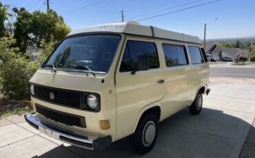 Volkswagen-Vanagon-1980-Creme-Brown-18