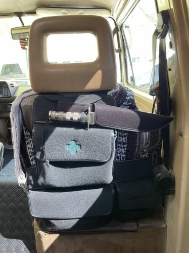 Volkswagen-Vanagon-1980-Creme-Brown-7
