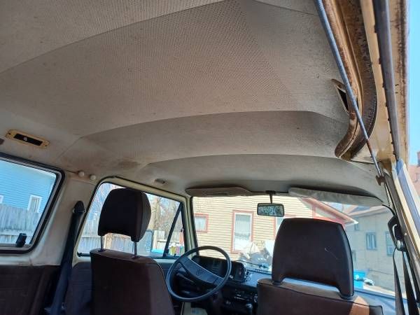 Volkswagen-Vanagon-1981-Brown-Brown-10