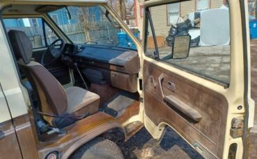 Volkswagen-Vanagon-1981-Brown-Brown-4
