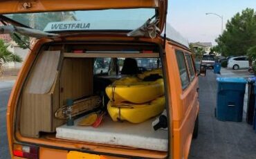 Volkswagen-Vanagon-1981-Orange-4