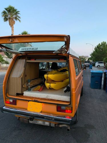 Volkswagen-Vanagon-1981-Orange-4