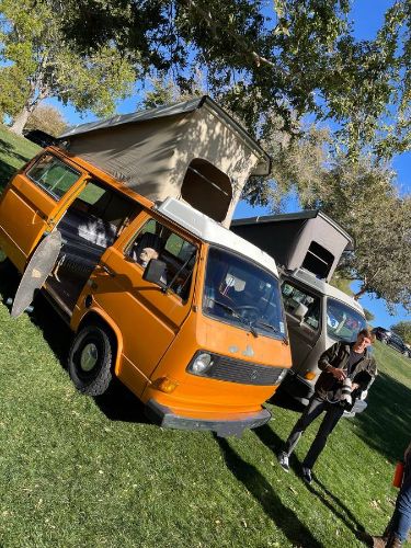 Volkswagen-Vanagon-1981-Orange-7