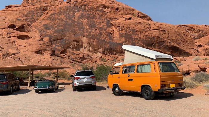 Volkswagen-Vanagon-1981-Orange-8