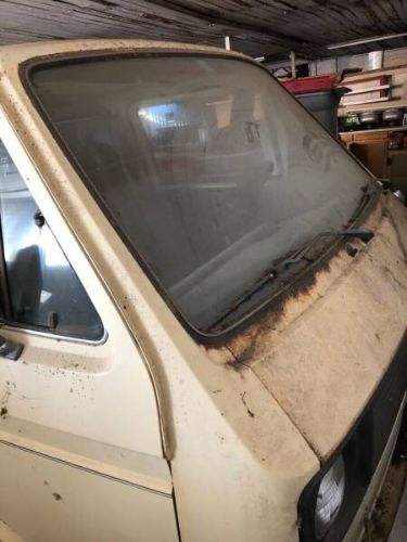 Volkswagen-Vanagon-1981-Tan-Tan-11