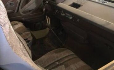 Volkswagen-Vanagon-1981-Tan-Tan-33