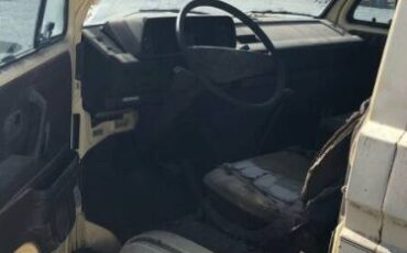 Volkswagen-Vanagon-1981-Tan-Tan-4