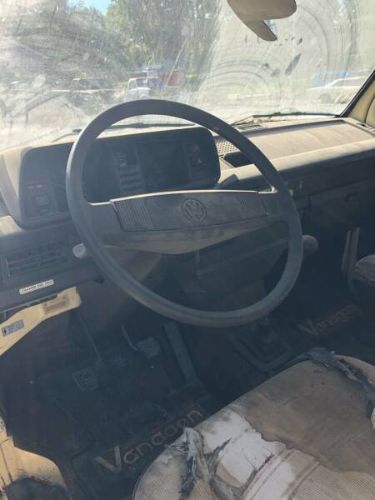 Volkswagen-Vanagon-1981-Tan-Tan-5