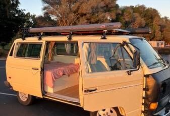 Volkswagen-Vanagon-1981-Yellow-19