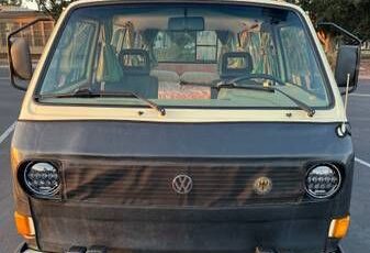 Volkswagen-Vanagon-1981-Yellow-4