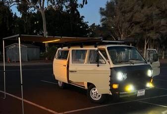 Volkswagen-Vanagon-1981-Yellow-9