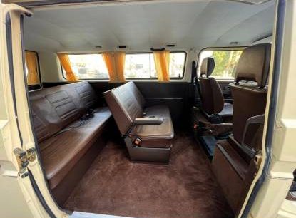 Volkswagen-Vanagon-1982-11