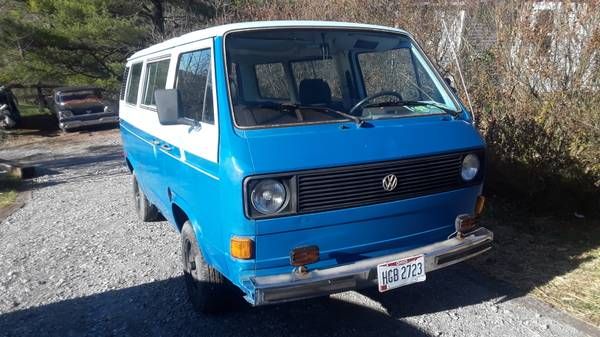Volkswagen-Vanagon-1982