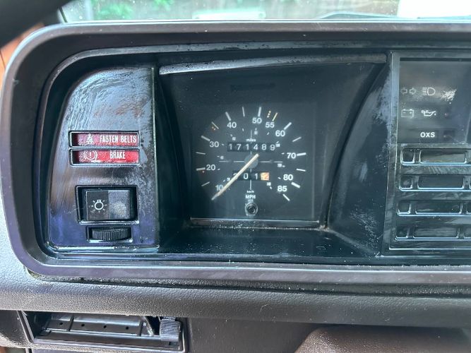Volkswagen-Vanagon-1982-17