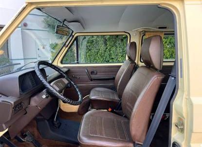 Volkswagen-Vanagon-1982-18